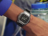 O novo GM-H5600 traz o rastreamento da frequência cardíaca e o carregamento solar para um G-Shock de metal. Na foto: GM-H5600-1.