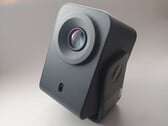 O projetor portátil TCL C1 oferece boa qualidade de imagem e TV ao vivo gratuita. (Fonte da imagem: Notebookcheck)
