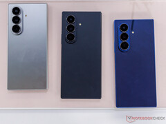 O Galaxy Z Fold7 em suas principais cores de lançamento.