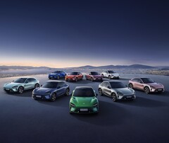 Uma seleção de SUVs Xiaomi YU7 (Fonte da imagem: Xiaomi)