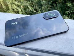 O Xiaomi Poco F7 tem uma câmera principal de 50 MP e uma câmera ultra grande angular de 8 MP. (Fonte da imagem: Notebookcheck)