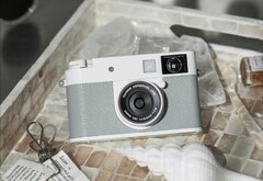 A metade da Fujifilm X poderá ser lançada em breve em uma versão na cor branca (Fonte da imagem: Fujifilm)