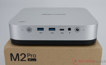 Minisforum M2 Pro - Conectores do painel frontal