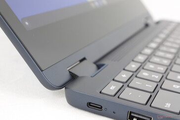 Embora o tamanho da tela seja de 11,6 polegadas, o sistema parece um laptop de 13,3 polegadas, uma vez que suas moldura são tão grossas