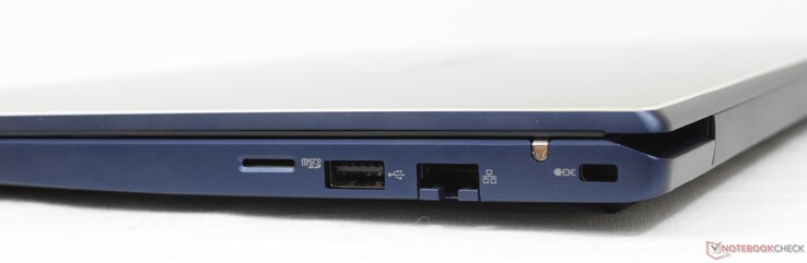 Certo: Leitor MicroSD, USB-A 3.2, Gigabit RJ-45, fechadura Kensington