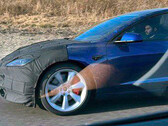 Modelo 3 Highland Performance em azul (imagem: Icy_Nectarine_6311/Reddit)