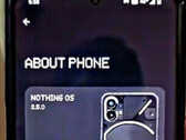 O Nothing Phone (2a) em um estojo à prova de vazamentos. (Fonte da imagem: @yogeshbrar)