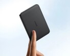 O Anker Nano Power Bank (5K, MagGo, Slim) foi lançado na Europa. (Fonte da imagem: Anker)