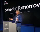 A presidente do COI, Kirsty Coventry, faz um discurso na cerimônia de nomeação do embaixador global do Samsung Solve for Tomorrow