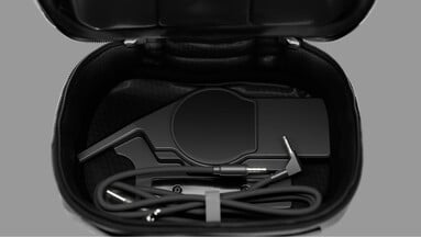 Trackpad ZSA Navigator em seu estojo