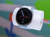 Samsung Galaxy Watch 9 41 mm com pulseira branca (na foto)