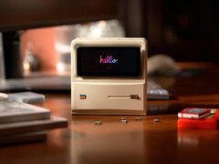 O Ayaneo AM01S se apóia fortemente em uma estética nostálgica. (Fonte da imagem: Ayaneo)