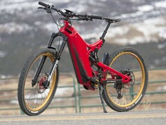 A Optibike afirma que sua nova RIOT eMTB tem um alcance de até 180 milhas (~290 km). (Fonte da imagem: Optibike)