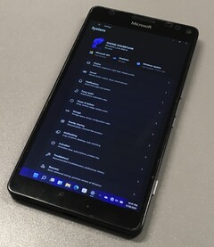 A Lumia 950 XL rodando Windows 11. (Fonte da imagem: Gustave Monce)