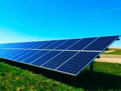 O inovador polímero de baixo custo PTQ15 leva as células solares orgânicas para perto de 20% de eficiência (Fonte da imagem: Chelsea, Unsplash)