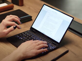 O ONEMIX 4S poderia ser apenas uma atualização da Intel Alder Lake na One Mix 4 do ano passado (Fonte de imagem: One-netbook)
