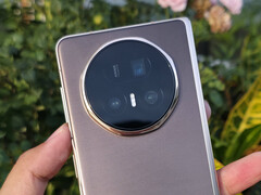 Honor ainda não confirmou detalhes de um lançamento global do Magic V5. (Fonte da imagem: fenibook)