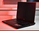 laptops de 18 polegadas: Essa categoria deve ser mais do que apenas para jogos e dispositivos como o MSI Raider A18, na foto: MSI Raider A18 (fonte da imagem: Benjamin Herzig/Notebookcheck)