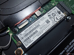 O TravelMate P6 oferece apenas um único slot M.2 2280 para SSDs NVMe