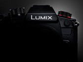 Parece que a linha GH da Panasonic, favorita no YouTube, receberá uma atualização em 5 de junho. (Fonte da imagem: Panasonic - editado)