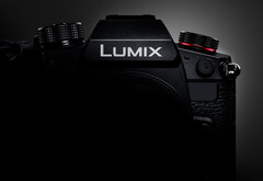 Parece que a linha GH da Panasonic, favorita no YouTube, receberá uma atualização em 5 de junho. (Fonte da imagem: Panasonic - editado)