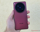 O Vivo X200 Ultra ganhou novas melhorias na câmera pelo segundo mês consecutivo. (Fonte da imagem: Notebookcheck)