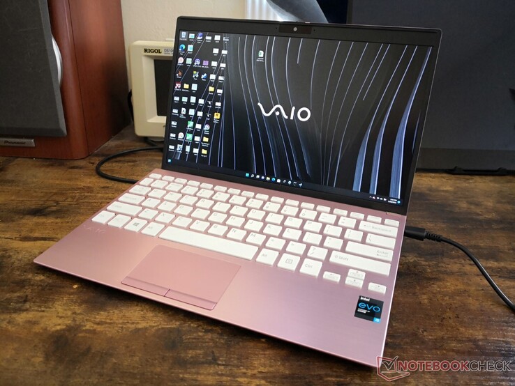 O Intel Core i5-1155G7 supera o Core i7-1165G7: Vaio SX12 de 12