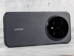 Honor Magic8 Pro (Fonte da imagem: Daniel Schmidt)