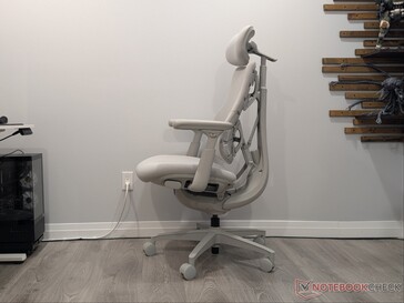 À esquerda do LiberNovo Omni.