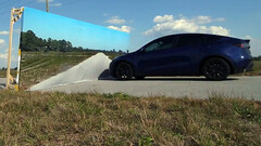 O HW3 Model Y foi reprovado no teste de colisão com a parede da estrada Wile E. Coyote. (Fonte da imagem: Kyle Paul/X)