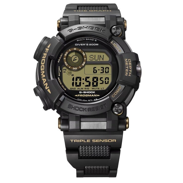 Casio G-Shock Frogman GWF-D1000BC-1JF com caixa totalmente preta, detalhes em bege e pulseira composta de metal e resina.