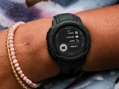 A versão 12.25 do software público da Garmin foi lançada para os smartwatches Instinct 2, Instinct 2S (acima) e Instinct Crossover. (Fonte da imagem: Garmin)