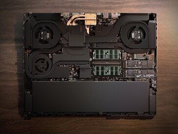 Hardware de resfriamento do Lenovo Legion 9i (imagem via Lenovo)