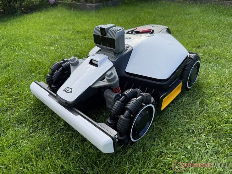 Mammotion Luba Mini AWD LiDAR 1500 em teste