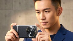 De acordo com um vazador confiável, renderizações parcialmente geradas por IA supostamente revelam o design final do Oppo Find X9 Ultra. (Fonte da imagem: Smartprix)