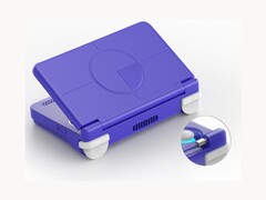 O Retroid Pocket Flip 2 (foto) é um console portátil com um design em forma de concha. (Fonte da imagem: Retroid)