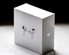 Apple Em breve, os AirPods poderão controlar a câmera do iPhone e pausar a música quando os usuários adormecerem. (Fonte da imagem: Vasil Korzh)