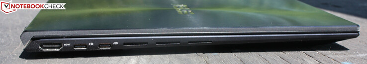 Esquerda: HDMI 2.1, 2x USB-C 3.1 Gen 2 com DisplayPort e Power Delivery