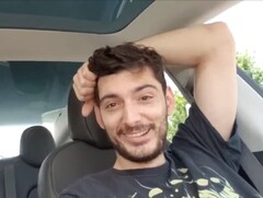 O popular livestreamer Paul Denino comprou um novo Tesla após um suposto esquema de criptografia de 500.000 dólares (Imagem: Ice Poseidon)