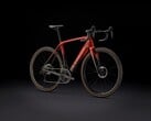 A Trek Domane+ SL possui um quadro de carbono
