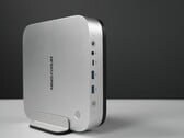 O Mini PC Minisforum M2 Pro vem com um suporte vertical na embalagem.