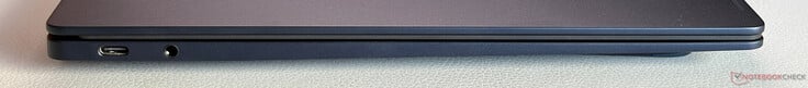 Esquerda: USB-C 3.2 Gen. 2 (10 Gbps, DisplayPort 1.4, power delivery 3.0), estéreo de 3,5 mm