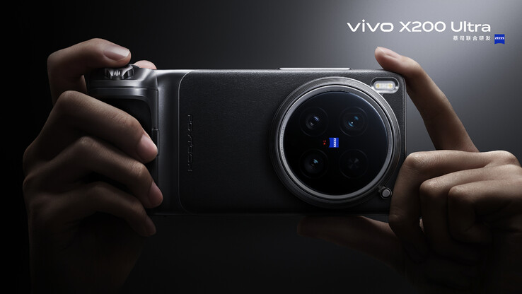 O Vivo X200 Ultra se parece muito com um certo rival da Xiaomi em seu kit de fotografia. (Fonte da imagem: Vivo)