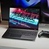 Análise do XMG Core 16 M25 - Laptop para jogos da AMD com tela de 300 Hz e RTX 5070