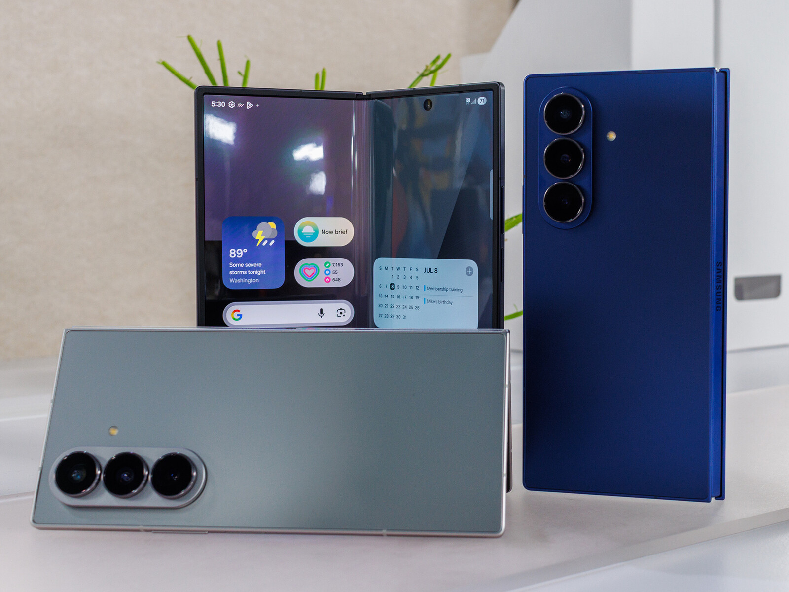 Materiais promocionais vazados do Samsung Z Fold 8 (Ultra) e do Z