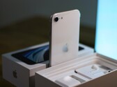 O próximo iPhone SE poderia ser lançado na Índia com três configurações de memória. (Fonte de imagem: AB)