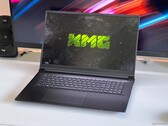 A GPU para laptop Nvidia RTX 5070 Ti mais barata - Análise do laptop para jogos XMG Focus 17 M25