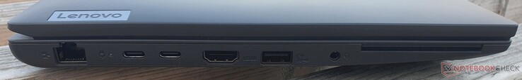 À esquerda: Gbit Ethernet, USB-C 3.2 (1x Gen 1 / 1x Gen 2), HDMI 2.0, USB-A 3.2 Gen 1, conector de áudio 3.5mm, SmartCard