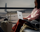 A duração da bateria do novo MacBook Pro de 14 polegadas (foto) é de até 24 horas, segundo o site Apple. (Fonte da imagem: Apple - editado)