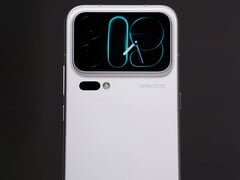 A tela traseira parece ter molduras mais estreitas. Na imagem: uma captura de tela do vídeo de demonstração que mostra o Xiaomi 18 Pro.